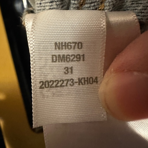 Madewell The Curvy Perfect Vintage Jean in Manorford Wash: Instacozy Edition 31 - Picture 4 of 15